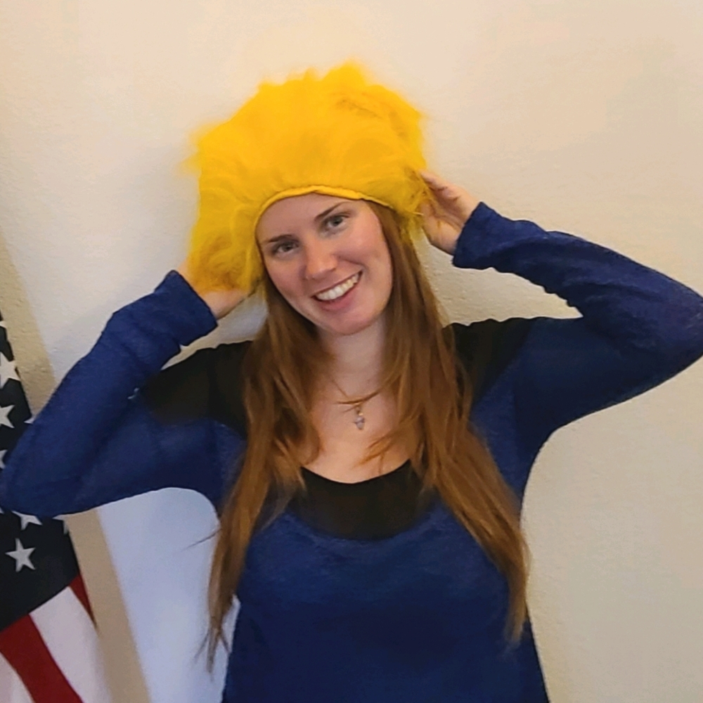 Sport Novelties Wig - Picture 1 of 12